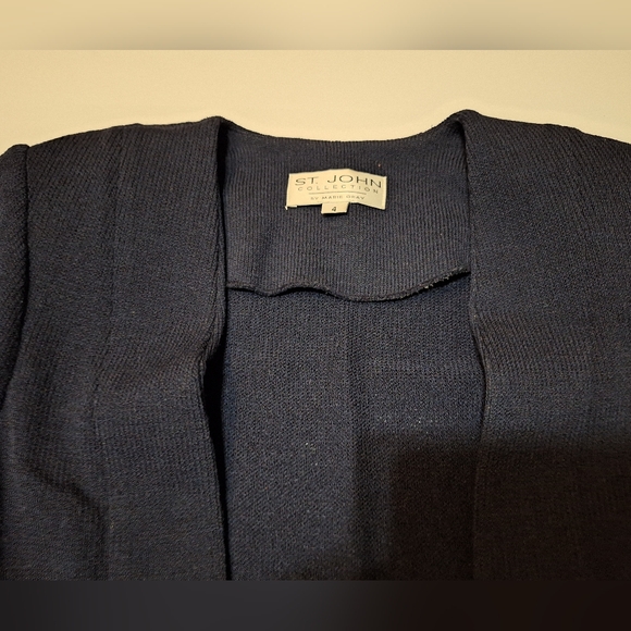 St. John Collection Santana Knit Longline Jacket Blazer Navy Gold Buttons Size 4 - Picture 5 of 16